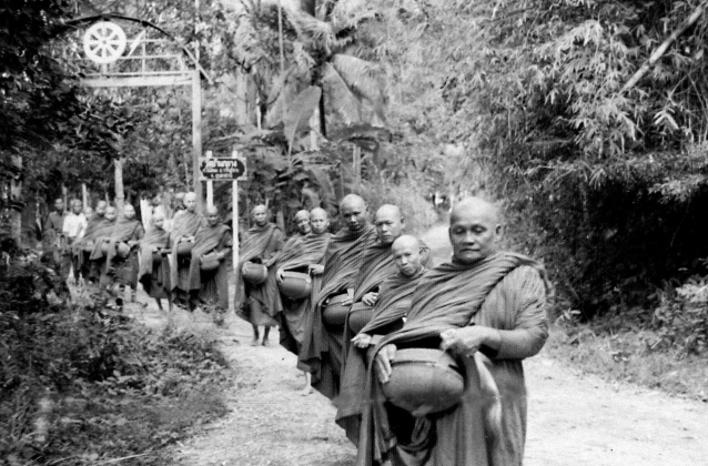 Vấn Đạo Ngài Ajahn Chah (Questions & Answers With Ajahn Chah)